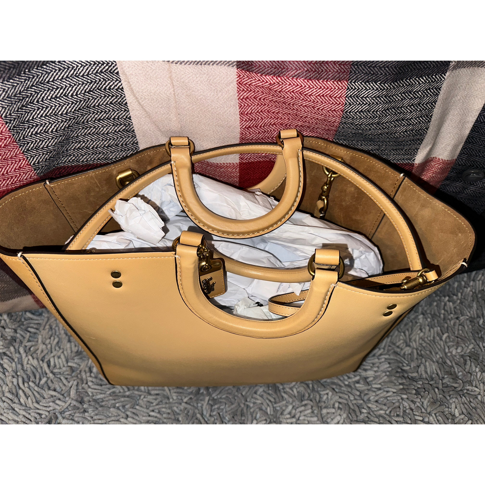 Coach Tan Leather Tote Bag - Picture 2 of 9
